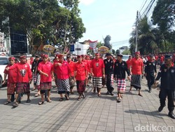 Koster Minta Kader PDIP di DPRD Tabanan Tak Otoriter