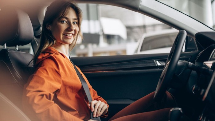 5 Tanda Orang yang Berasal dari Kelas Sosial Menengah Menurut Pakar Keuangan