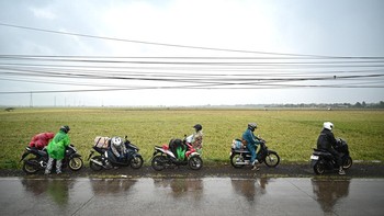 FOTO: Arus Balik Pemudik Sepeda Motor di Jalur Pantura Subang