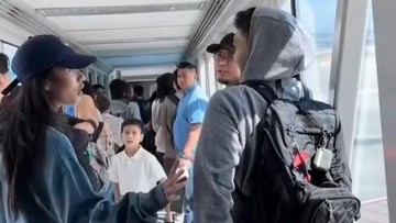 Gosip Terkini Selebriti Insertlive : Akrab dengan Keluarga, 7 Potret Azizah Salsha dan Nadif Zahiruddin Liburan Bareng