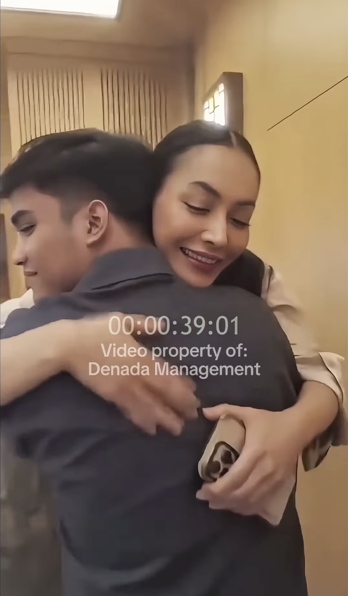 Denada Lebaran dengan Ressa Rizky Rossano dan keluarga&period;