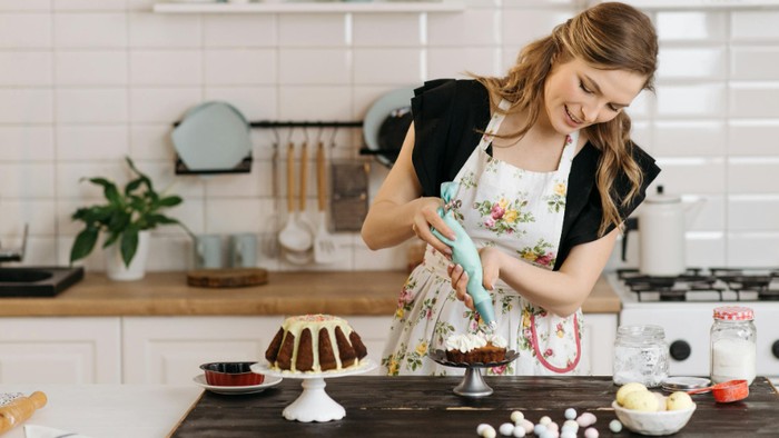Hobi yang bisa membantu orang disiplin. Hobi dengan proses untuk disiplin melatih ketelitian/Foto: pexels.com/Pavel Danilyuk