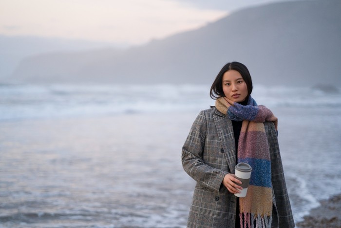 Tes kepribadian ilusi optik. Jika gambar bibir berwarna merah yang pertama dilihat, artinya kamu seorang penyendiri. Kamu adalah orang yang praktis dan mudah mengetahui seseorang tulus atau tidak padamu.