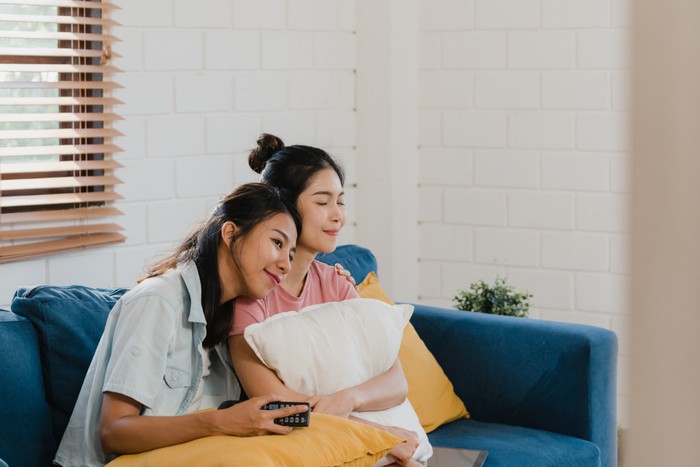 Cara menjaga hubungan baik dengan saudara kandung saat dewasa