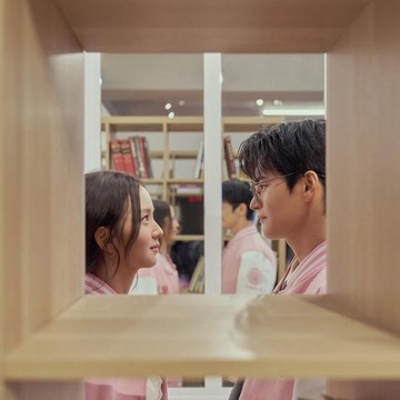 5 Drakor yang Menggabungkan Kisah Cinta dengan Teknologi, Ada Boyfriend on Demand