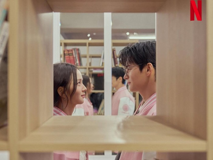 Jisoo dan Seo In Guk saat membintangi Boyfriend on Demand