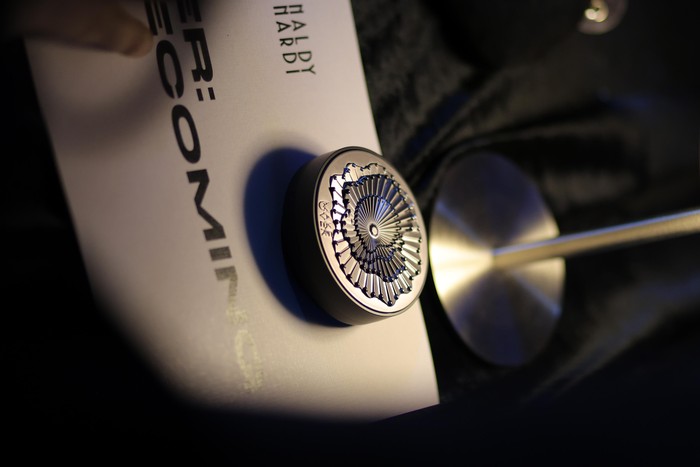 Kolaborasi MAKE OVER & Rinaldy Yunardi, Rayakan Keberanian Perempuan Lewat Kampanye 