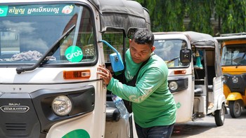 FOTO: Krisis Energi Melanda Kamboja Imbas Perang Iran