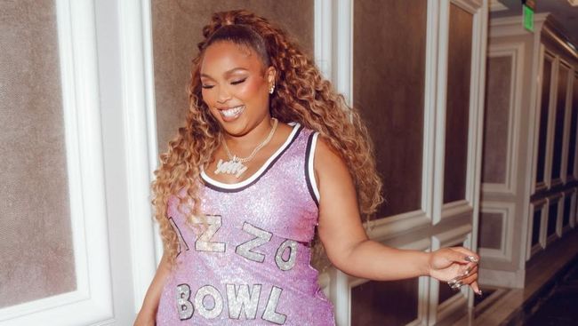 Lirik Lagu Dont Make Me Love U - Lizzo