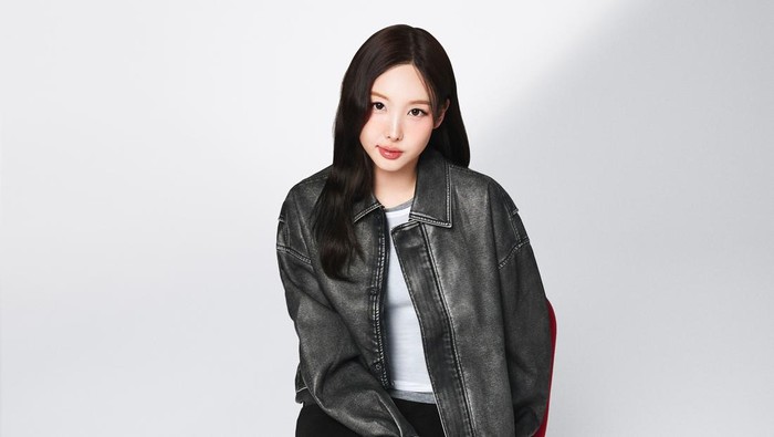 Intip Gaya Menawan Nayeon TWICE untuk VIVAIA Spring Collection 2026