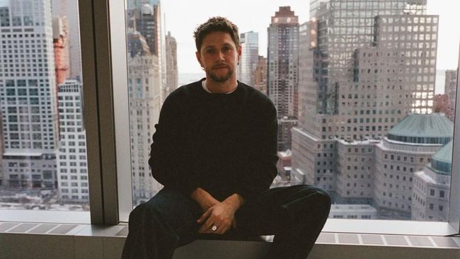Lirik Lagu Dinner Party - Niall Horan