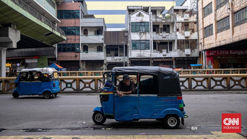 FOTO: Libur Lebaran Usai, Perniagaan Tanah Abang Masih Lengang