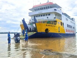 Pelabuhan Sebawang KTT Habis Dikeluhkan Penumpang Feri