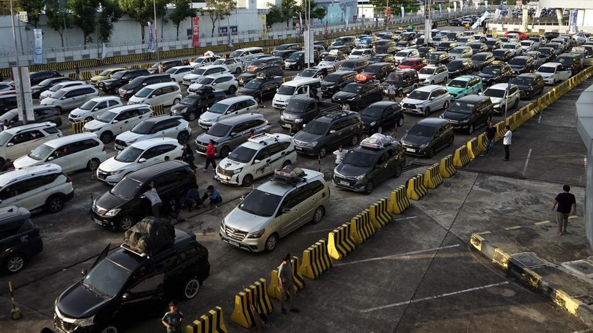 Gelombang I Arus Balik, 518 Ribu Pemudik Telah Kembali ke Pulau Jawa