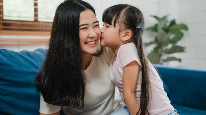 Sekilas Mirip, Ini Perbedaan Soft Parenting dan Gentle Parenting yang Lagi Populer