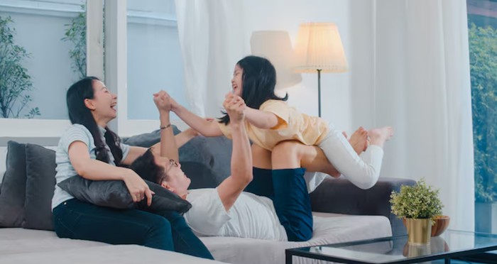 Tanda Orang yang Berasal dari Kelas Sosial Menengah. Kepemilikan Rumah/Foto: freepik.com/tirachardz