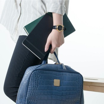 Anti Mengelupas! Ini 4 Cara Merawat Kulit Sintetis Biar Tetap Awet dan Mulus