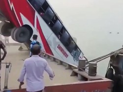 Video Momen Bus Terjun ke Sungai di Bangladesh, 24 Tewas-Puluhan Hilang