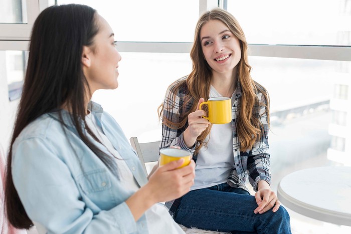 Ciri kepribadian orang yang nggak suka dipeluk berikutnya adalah mereka punya batasan yang jelas. Ini adalah tanda bahwa mereka tahu apa saja yang membuat mereka nyaman.