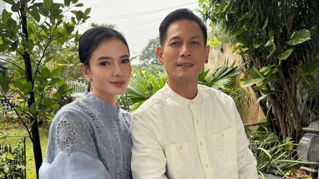 Ini 7 Potret Mesra Chef Juna dan Pacar Rayakan Lebaran Bareng, Agama Disorot