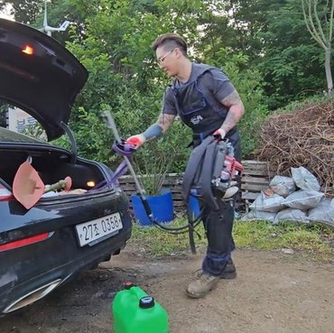 Mundur Jadi Artis, 7 Potret Idol K-Pop Banting Setir Jadi Petani hingga Hostess Bar