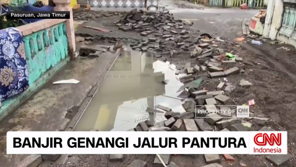 VIDEO: Banjir Genangi Jalur Pantura