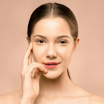 Mau Kulit Glowing? Ini 5 Vitamin Terbaik yang Bantu Mencerahkan dan Menyehatkan Kulit