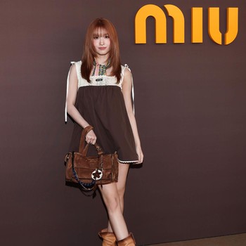Potret Momo TWICE sampai Lola Tung Stylish di Show Miu Miu Fall/Winter 2026