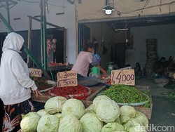Harga Cabai Merah di Medan Anjlok Jadi Rp 10 Ribu per Kilo, Penjual: Turun Kali