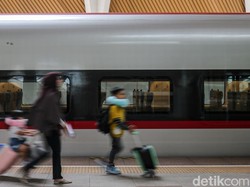 Arus Balik Membludak! 78% Penumpang Whoosh Hari Ini Serbu Jakarta