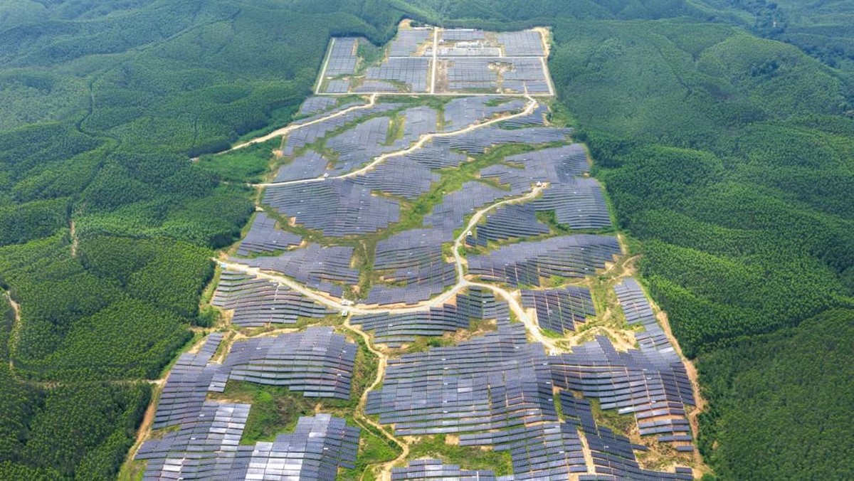 Prabowo Target 100 GW PLTS, ESDM Buka Suara