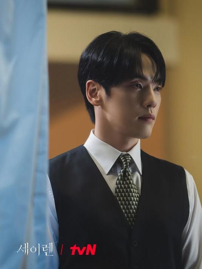 Penampilan Kim Jung Hyun dalam drama Korea terbarunya ini sukses mencuri atensi publik, Beauties./ Foto: instagram.com/tvn_drama
