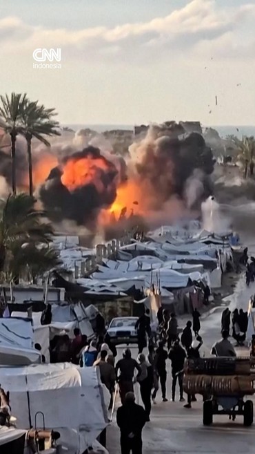 Detik-detik Israel Bombardir Kamp Pengungsi di Deir Al Balah Gaza