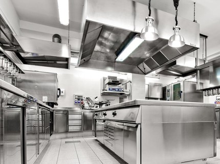 Viral Pria Joget di Dapur MBG, Berujung Teguran dan Sidak BGN