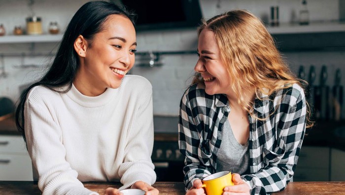 3 Ciri Kepribadian Orang yang Suka Deep Talk