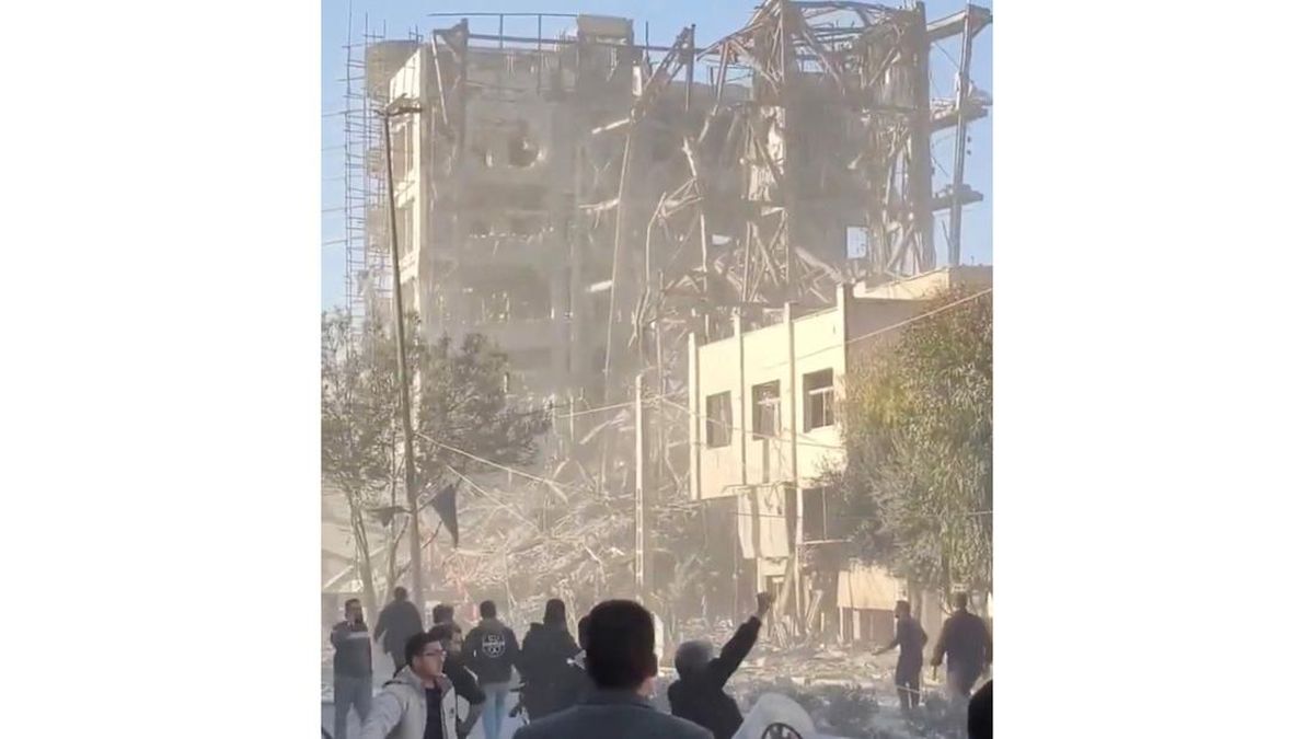 Kota Pusat Religi Iran Qom Dibombardir Israel