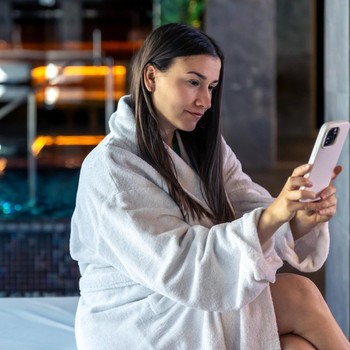 Orang yang Cerdas Tidak Akan Bawa Ponsel ke Kamar Mandi, Ini 4 Alasannya