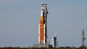 Kenapa Misi Artemis II Tak Bawa Astronaut Mendarat di Bulan?