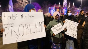 Austria Larang Anak Perempuan Pakai Hijab, Langsung Menuai Protes