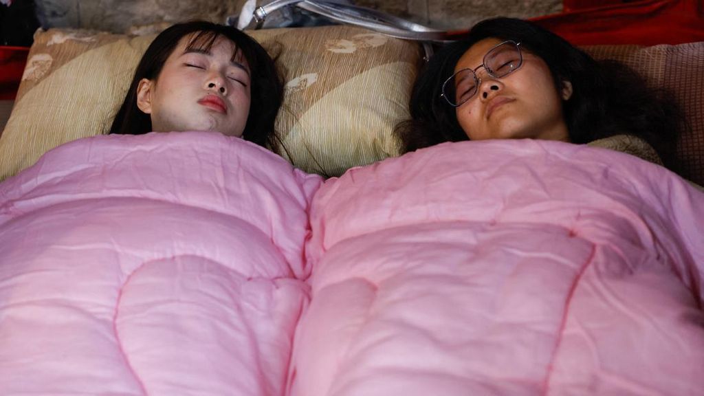 FOTO: Ritual Kuno Taiwan, Tidur di Kuil Mencari Petunjuk Lewat Mimpi