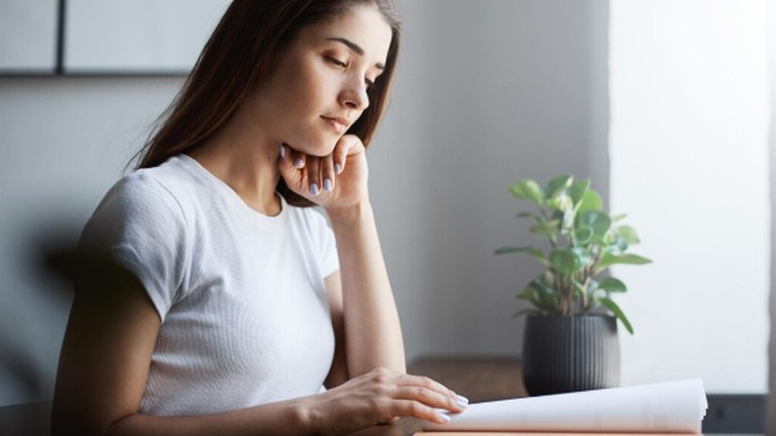 Terlalu Dalam untuk Dipahami? Ini Cara Deep Thinker Mencintai Seseorang