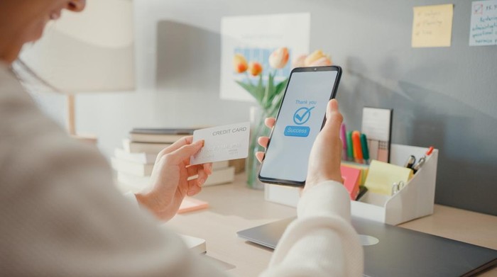 Kesenjangan pembiayaan UMKM diproyeksikan Rp2.400 triliun pada 2026. Penilaian kredit berbasis digital jadi solusi untuk akses pembiayaan yang lebih inklusif.