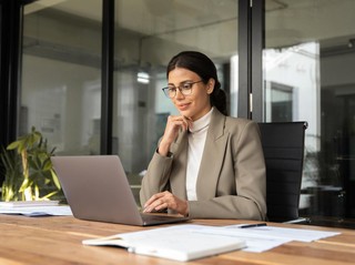 Bosan Sama Surface Pro? Ini Alternatif Laptop Detachable yang Layak Dilirik