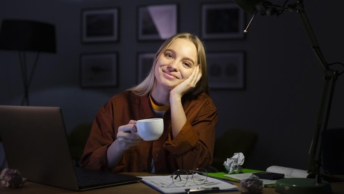 8 Minuman Terbaik di Malam Hari untuk Bantu Turunkan Berat Badan