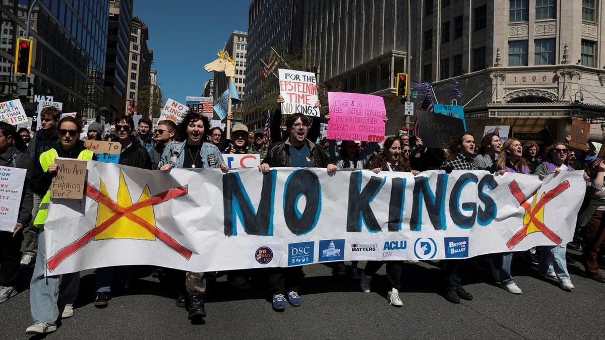 Unek-unek Warga di Demo No Kings Protes Trump: Demokrasi Terancam!