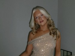 Rambut Putih Bukan karena Usia, Ini Kisah Wanita dengan Kondisi Genetik Langka