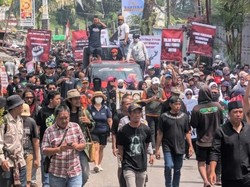 Ribuan Warga Pasuruan Demo Besar-besaran Tolak Alih Fungsi Hutan