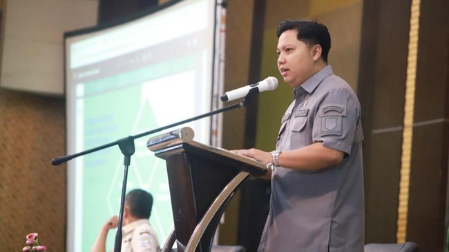 Di lapangan, kinerja ASN dinilai perlu ditingkatkan. Untuk itu, dibutuhkan evaluasi guna mewujudkan tata kelola pemerintahan yang profesional dan berintegritas.