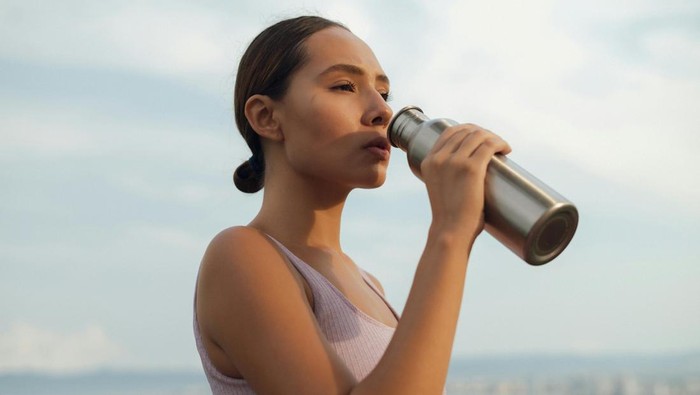 Bukan Kurang Minum, Waspadai 7 Kondisi yang Bikin Kamu Merasa Haus Berlebihan