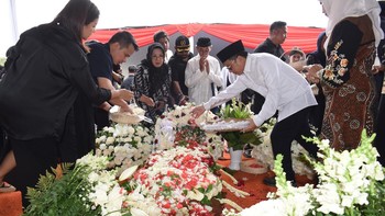 FOTO: Pemakaman Mantan Menhan Juwono Sudarsono